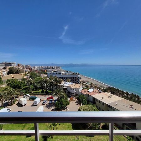 Apartamento Torre De La Roca Actual ตอร์เรโมลิโนส ภายนอก รูปภาพ