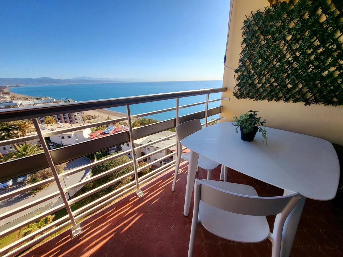 Apartamento Torre De La Roca Actual ตอร์เรโมลิโนส ภายนอก รูปภาพ